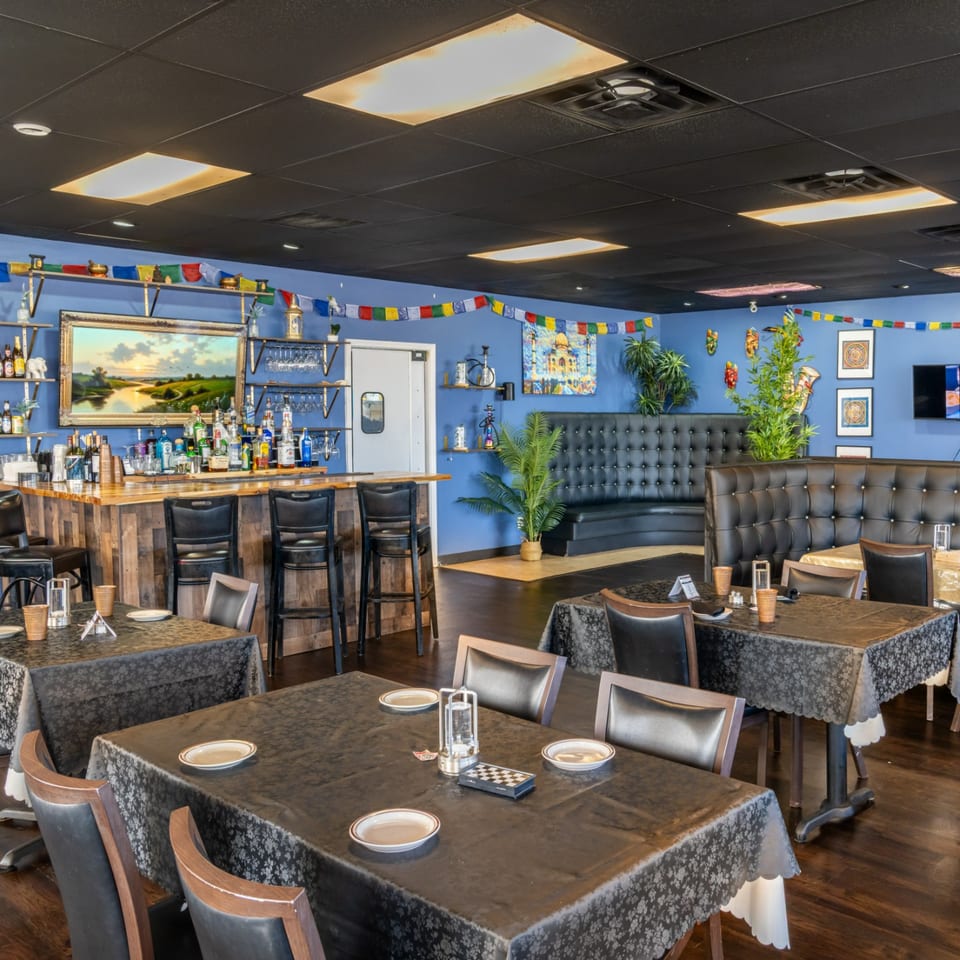 Enjoy a Relaxed Dine-In Experience