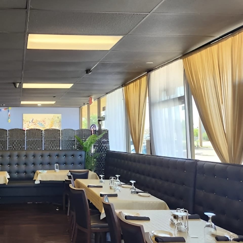 Enjoy a Relaxed Dine-In Experience