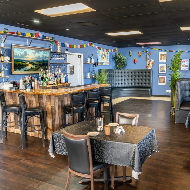 Enjoy a Relaxed Dine-In Experience